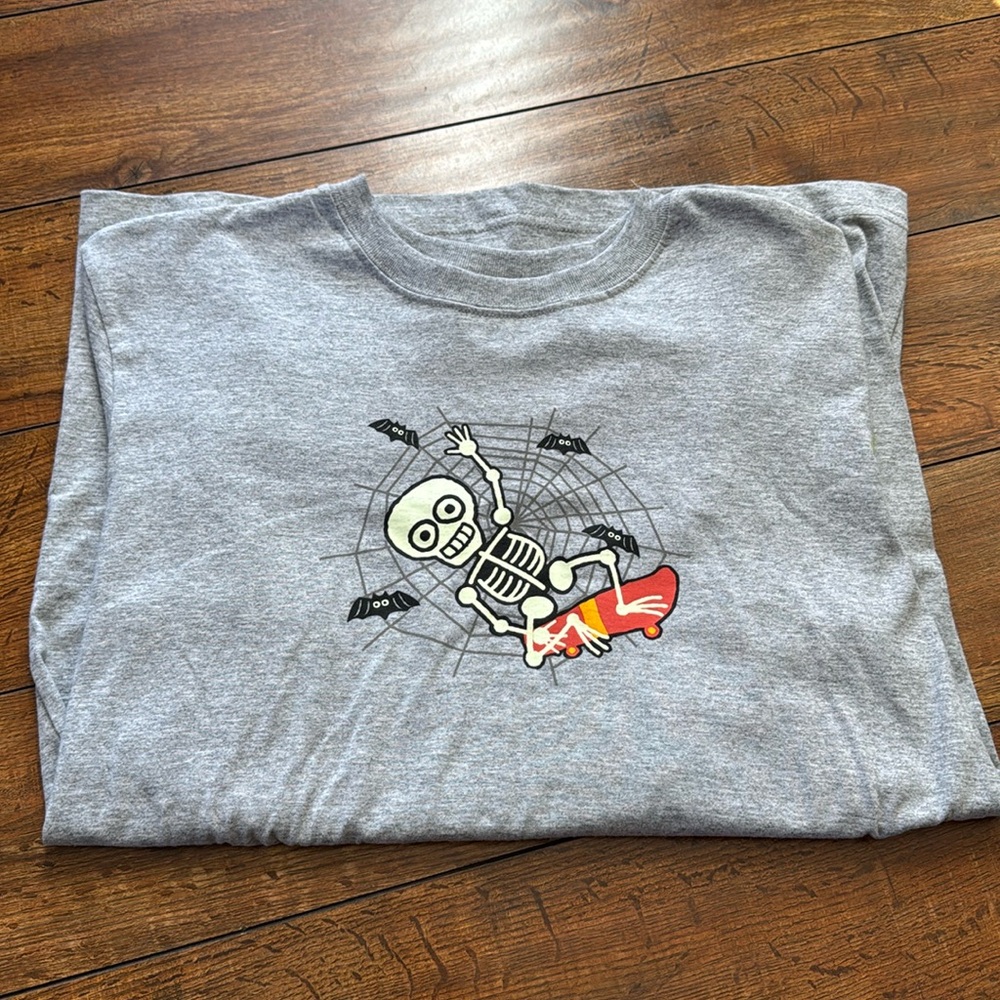 Prepare to scare long sleeve - Picture 1 of 3